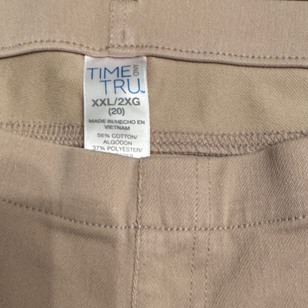Set of 2: Robin Egg Blue and Beige jegging capris - XXL (size 20) - Picture 7 of 8